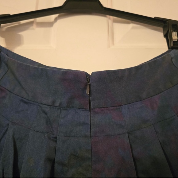 Ellie TAHARI Blue Pleated Skirt Size 8 Floral Colorful A Line Silk? - Picture 6 of 8